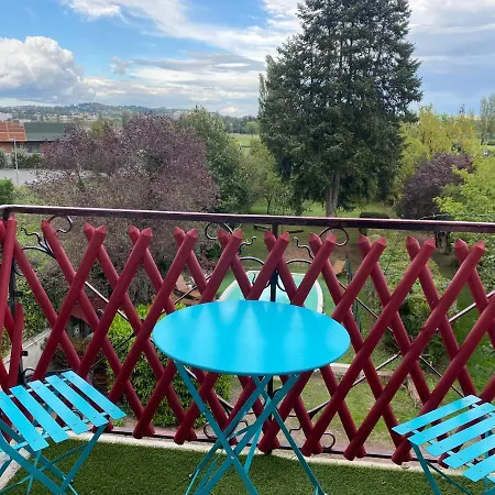 Apartment La Loge De ,esprit Design Et Deco Pour 6 Personnes Bellerive-sur-Allier