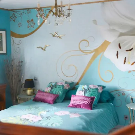 Apartment La Loge De ,esprit Design Et Deco Pour 6 Personnes Bellerive-sur-Allier